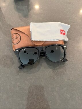 Ray-Ban Oversized Wayfarer Sunglasses